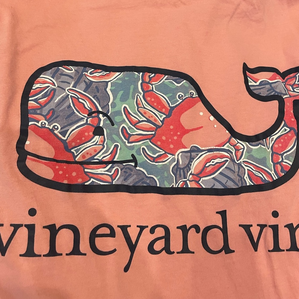 Small Vineyard Vines Whale Pocket T Shirt